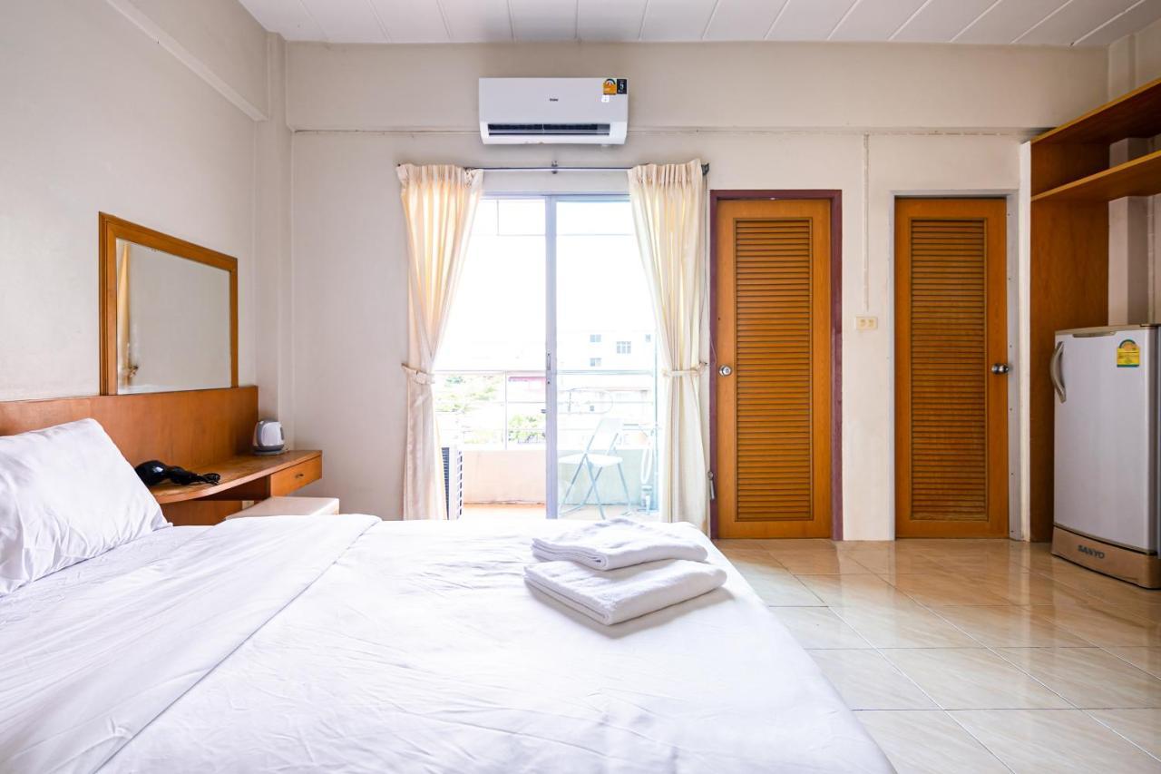 Go Inn V สนามบิน Bangkok Kültér fotó